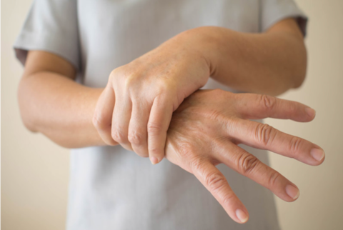 Elderly Shaking Hands: What It Is and The Causes